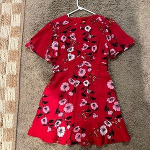 Red Keepsake floral dress. Never worn. Size medium.